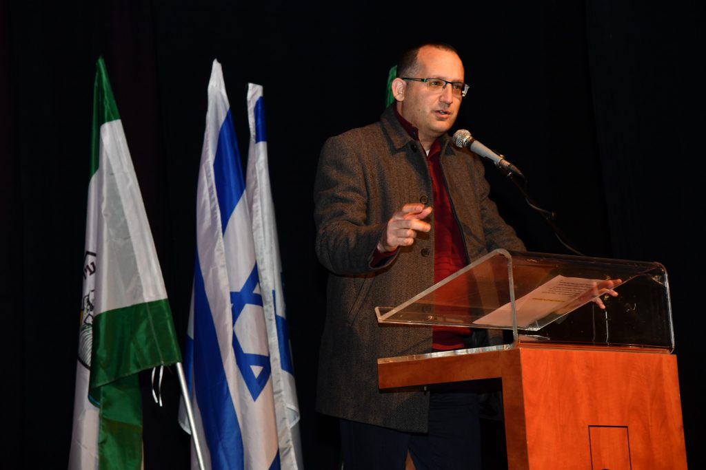 ראש עיריית גבעתיים רן קוניק