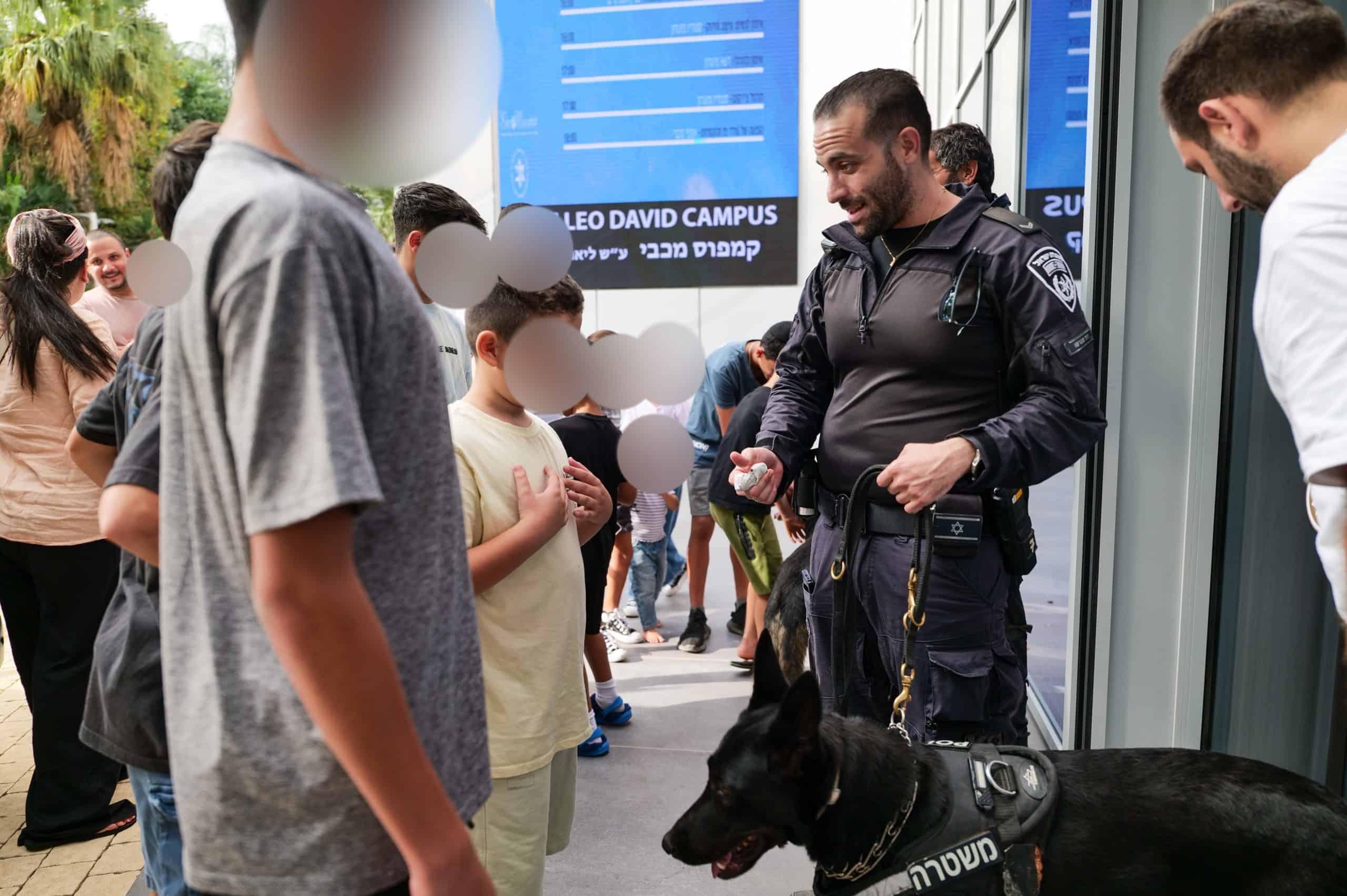 יום קהילה משטרה בכפר המכביה רמת גן. צילום: דוברות המשטרה