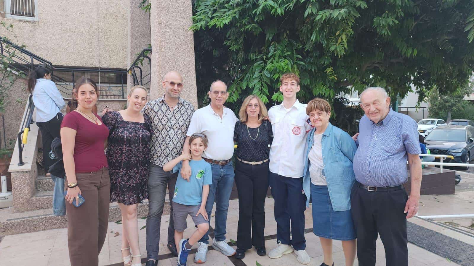 אביב קלוגהפט פעיל מצטיין. צילום: אמית בר אילן גוש דן