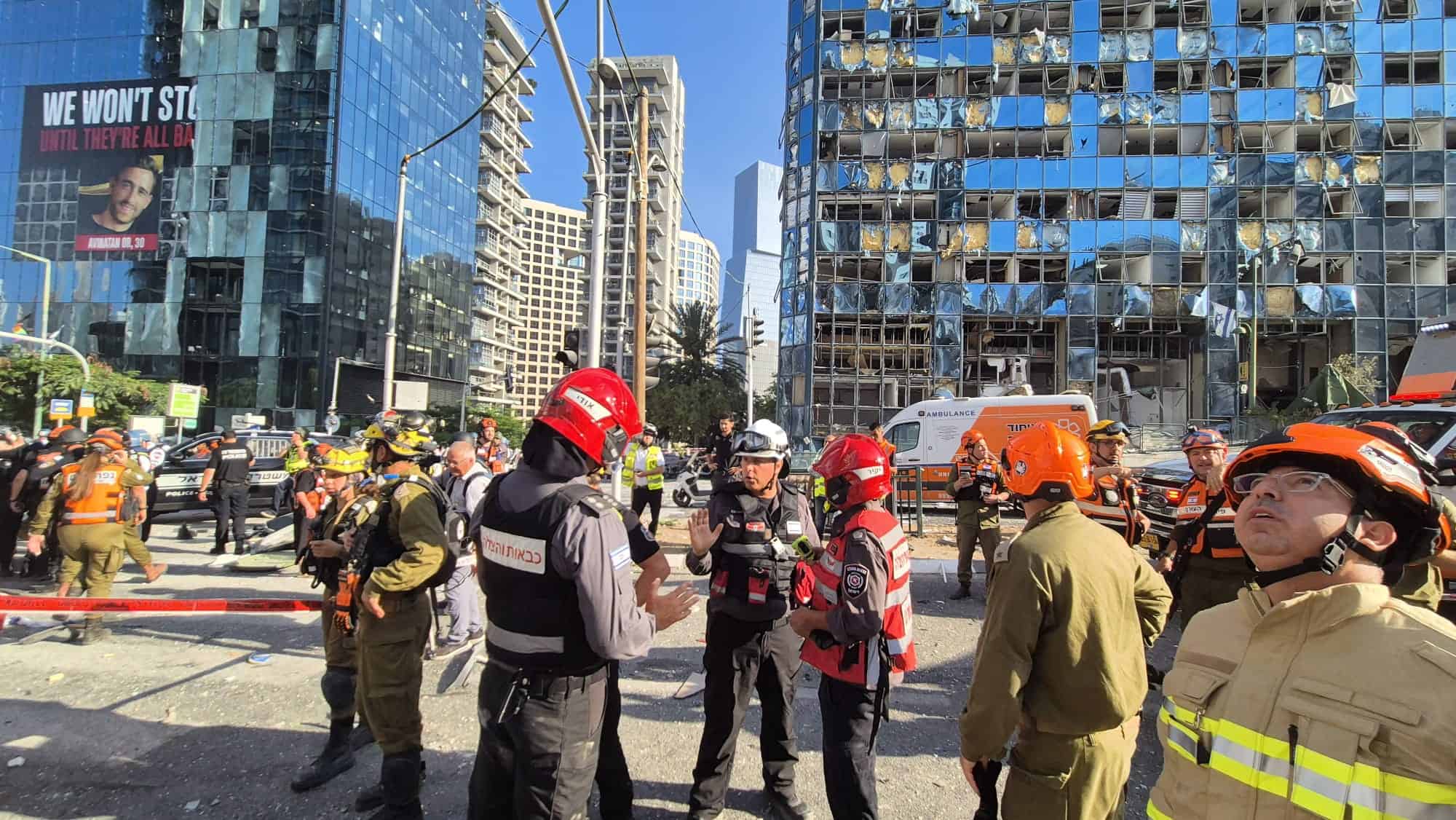 כוחות ההצלה ברמת גן. צילום: דוברות כיבוי אש והצלה