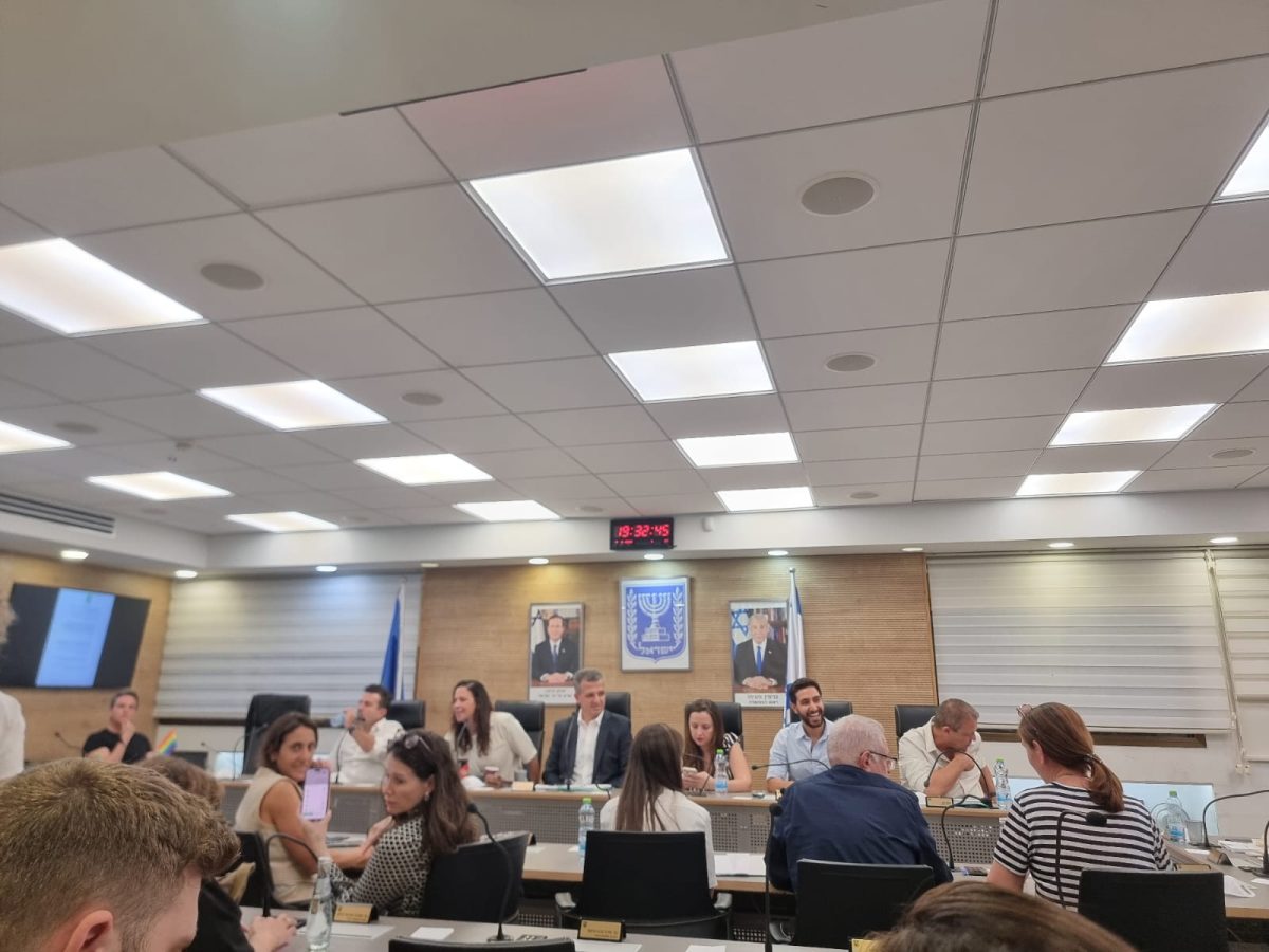 ישיבת מועצה 7.8.2025. צילום: מירי שבו דולינסקי