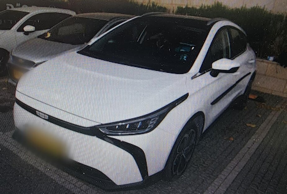 תיעוד הרכב שנגנב ברמת גן. צילום: דוברות המשטרה