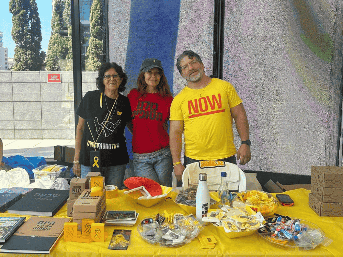 מציינים את יום ה700 למלחמה במטה החטופים ר"ג‎. צילום פרטי