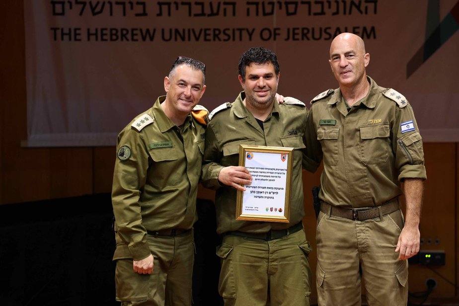 רס״מ (מיל') רן כהן מצטיין מחוז ירושלים והמרכז בפיקוד העורף צילום: אורן כהן
