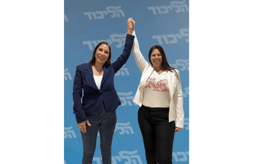 לבנת ניזרי. בתמונה: זיוה שלום וסמדר מורס. צילום באדיבות המצולמות