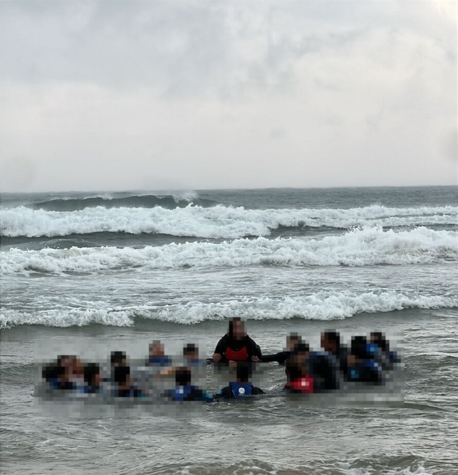 "רוכבים על הגלים עם שרון המנהלת". צילום: עיריית גבעתיים