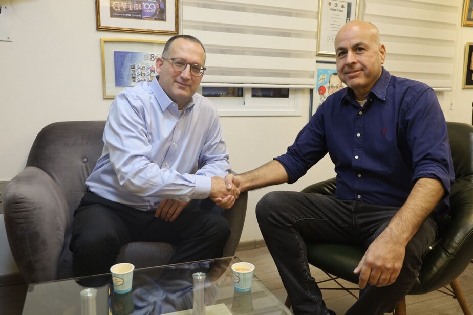 אונפסונג וקוניק. צילום עיריית גבעתיים