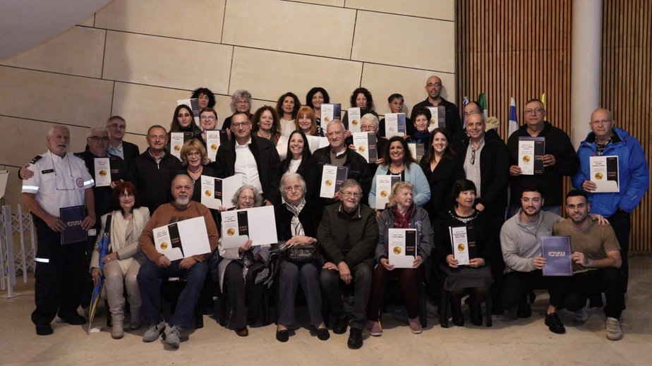 ראשי ארגוני המתנדבים עם הנהלת העירייה. צילום: מקס בלזנוב, רקורד הפקות