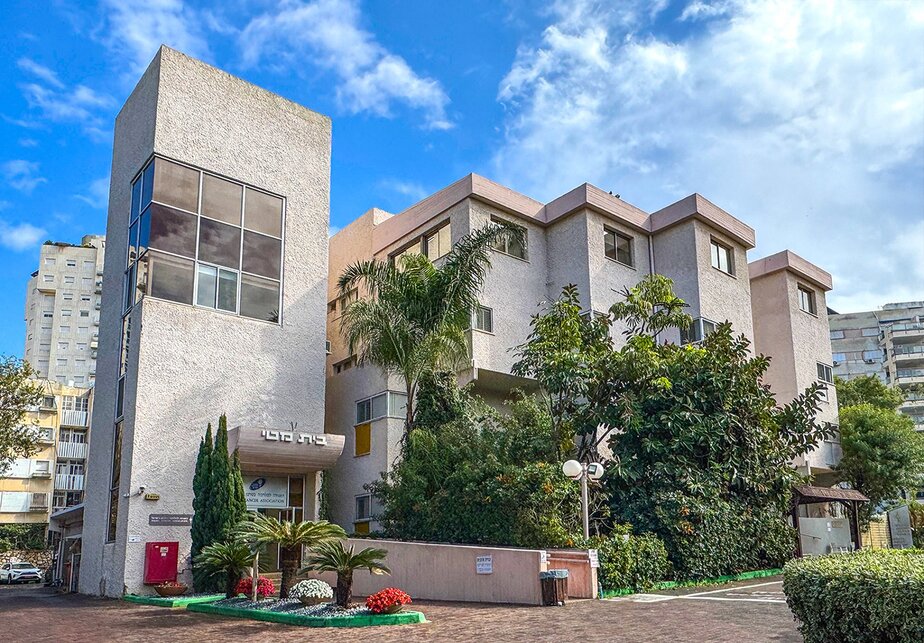 המטה הארצי של האגודה למלחמה בסרטן הממוקם בגבעתיים- צילום – האגודה למלחמה סרטן כל הזכויות שמורות