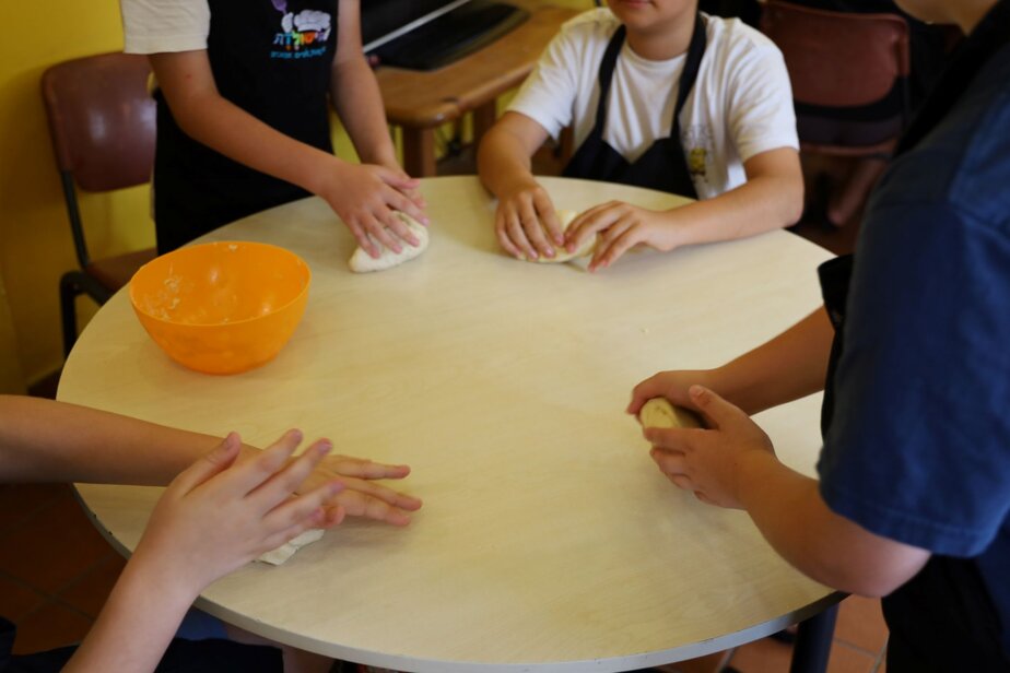 סדנת אפייה. צילום עיריית גבעתיים