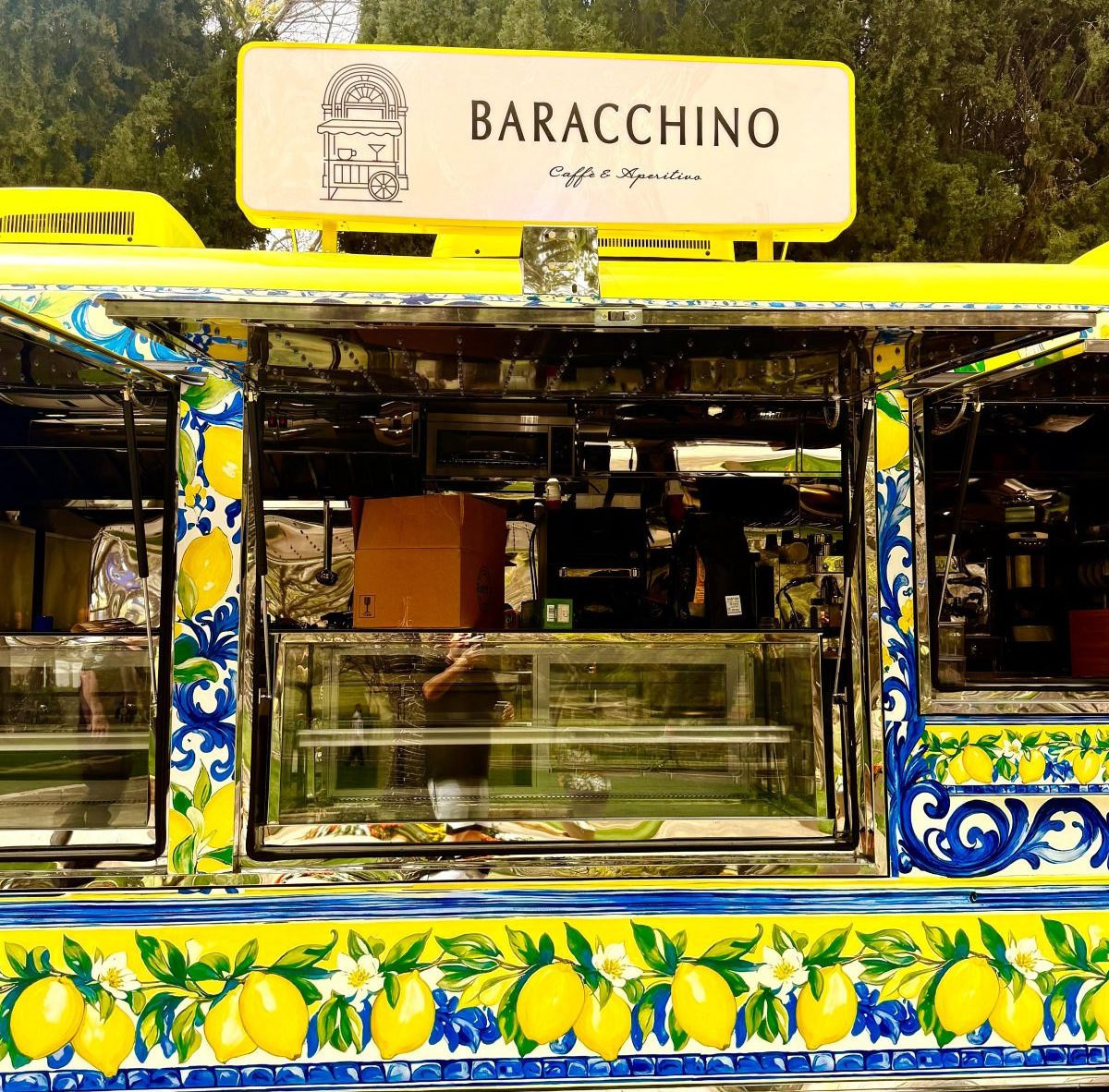 BARACCHINO במרום נווה רמת גן. צילום באדיבות שלומי בן ששון