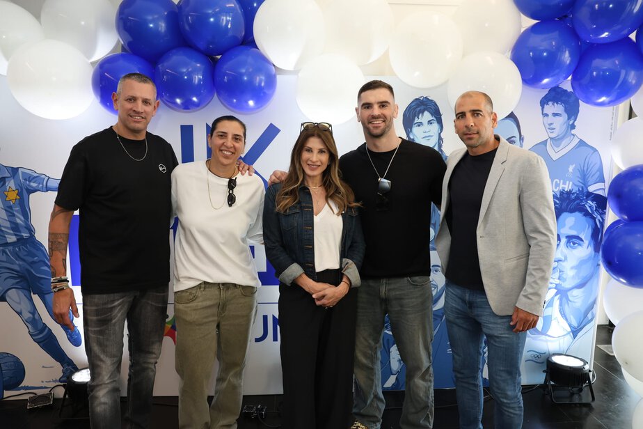 אנו ספורט ב אנו מוזיאון העם היהודי מימין לשמאל- טל בן חיים פיטר פלציק מירי נבו לירון כהן עידן מיימון קרדיט צילום איציק בירן