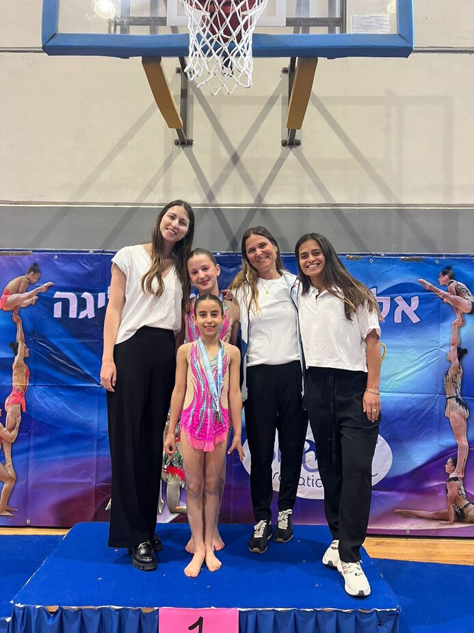 כובשים את הפודיום באליפות ישראל בהתעמלות.צילום דוברות עיריית רמת גן