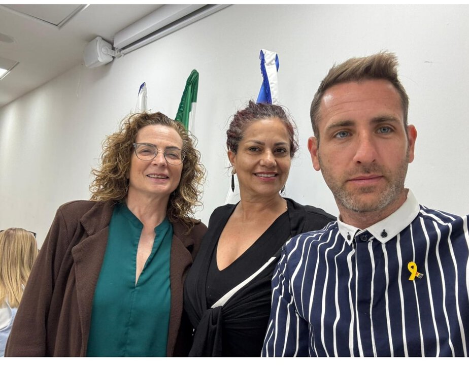 אלעד עוז רוזגוביץ, רות ברונשטיין וחברת המועצה היוצאת אילה שני (מימין לשמאל). צילום פרטי