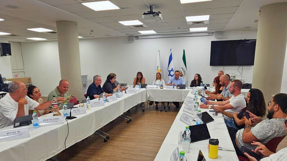 מועצת העיר גבעתיים. צילום: עיריית גבעתיים