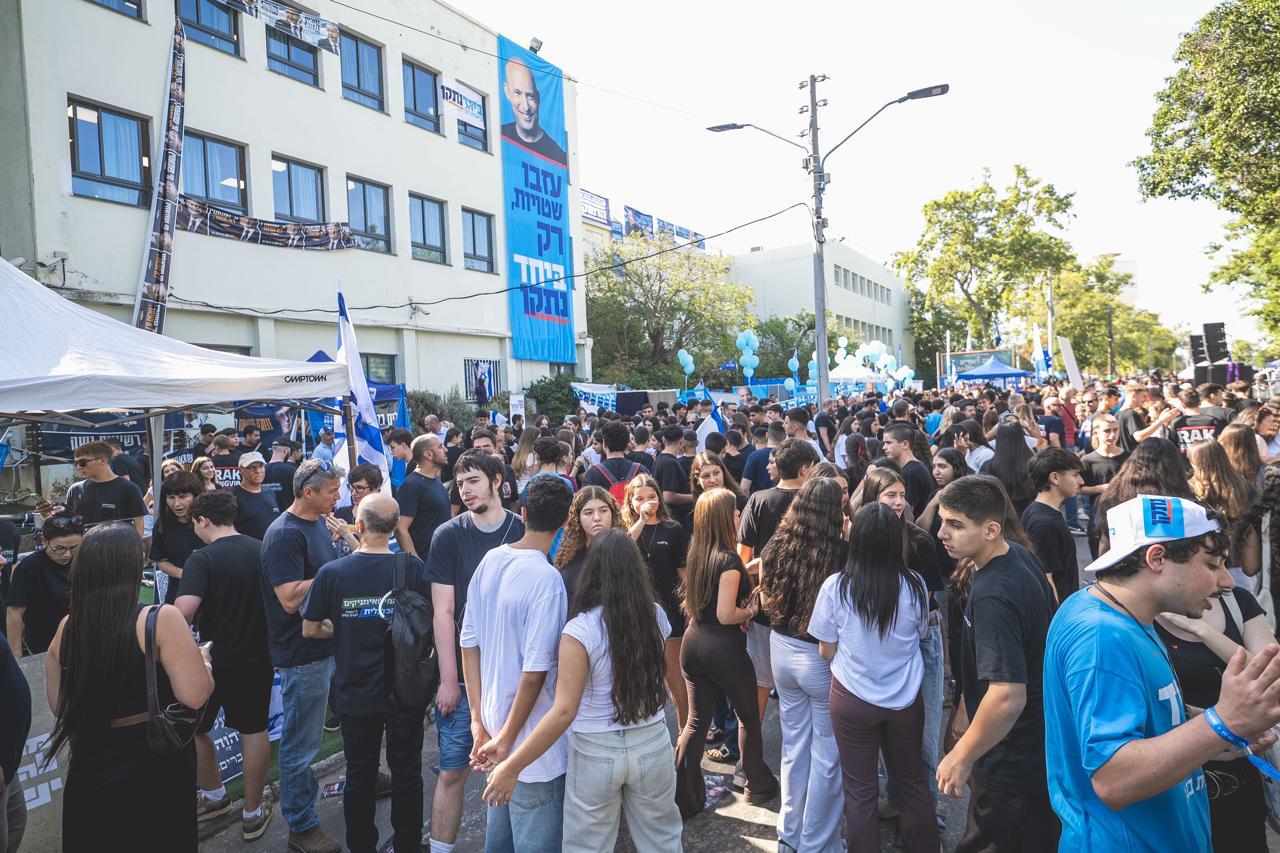 בחירות בתיכון בליך רמת גן. צילום: דוברות עיריית רמת גן