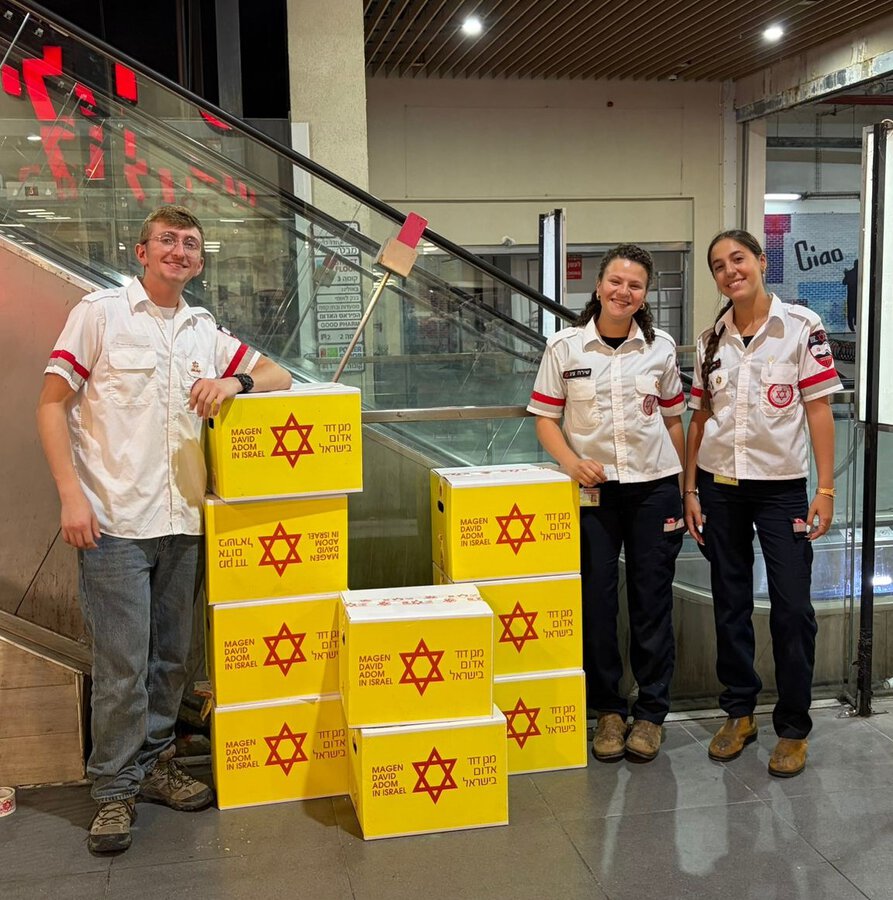 פעילות מתנדבי מד"א במבצע יין ודבש. צילום: דוברות מדא – ספטמבר 2026